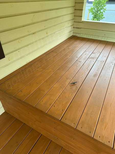 Люк под доску в деревянный пол закрытый Люк под доску в деревянный пол закрытый