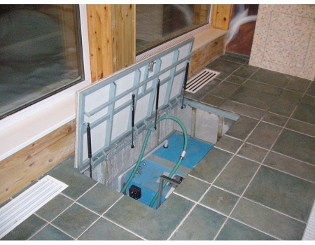 Напольный люк АМО 1300п*800